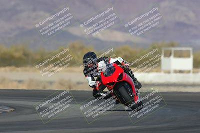 media/Feb-04-2023-SoCal Trackdays (Sat) [[8a776bf2c3]]/Turn 14 (115pm)/